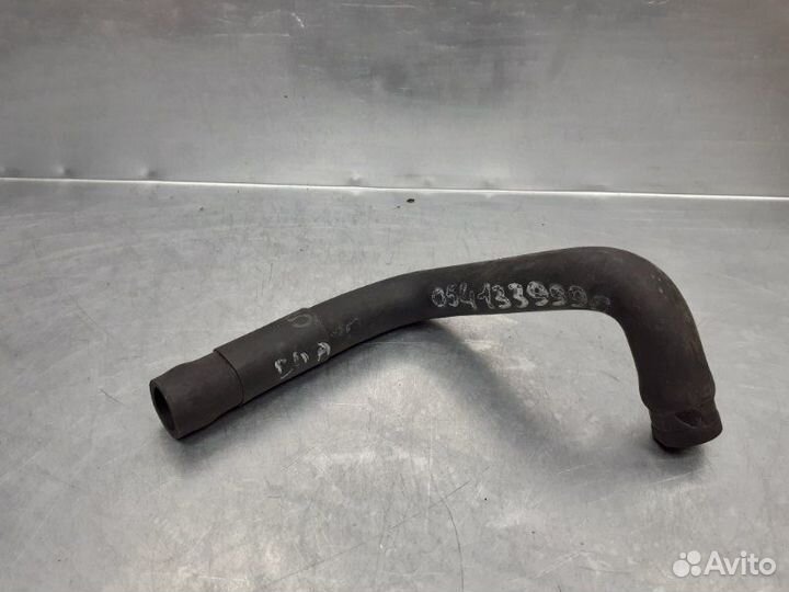 Шланг вентиляции картерных газов Audi 100 (C4)