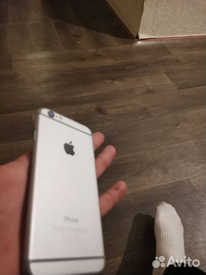 Телефон iPhone 6