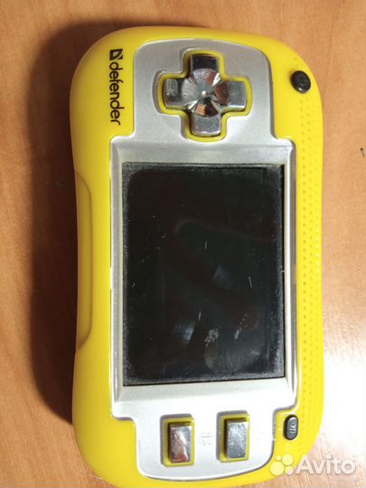 Портативная игровая приставка defender