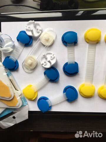 Фиксаторы на двери, для розетки, шкафа