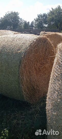 Солома в рулонах