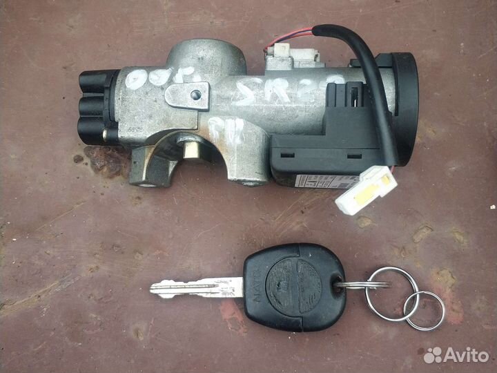 Замок зажигания nissan primera P11 144 SR20DE 00г