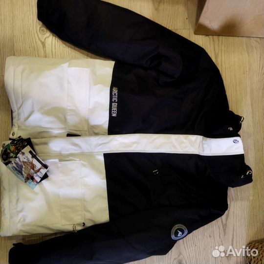 Спортивный костюм женский 46 новый