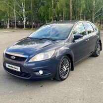 Ford Focus 2.0 AT, 2011, 235 000 км, с пробегом, цена 830 000 руб.