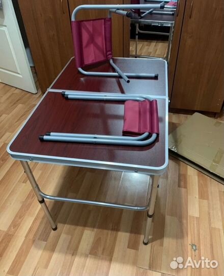 Стол раскладной и 4 стула для пикника новые
