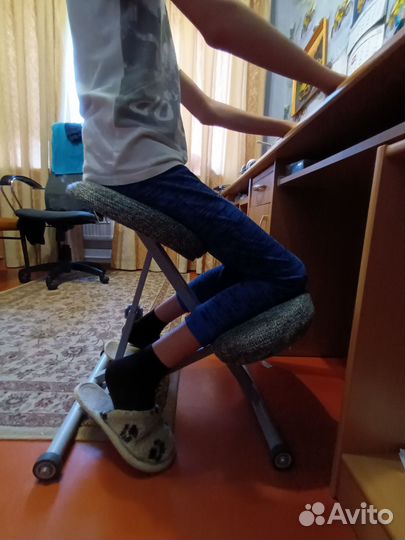 Ортопедический коленный стул