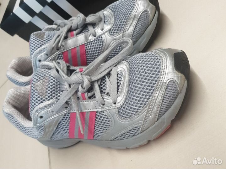 Кроссовки женские adidas 37