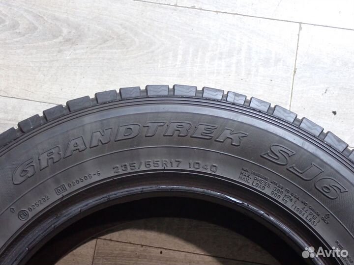 Dunlop Grandtrek SJ6 235/65 R17 104Q