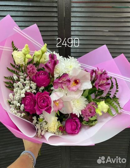 Букеты из цветов хризантем роз гипсофила №17