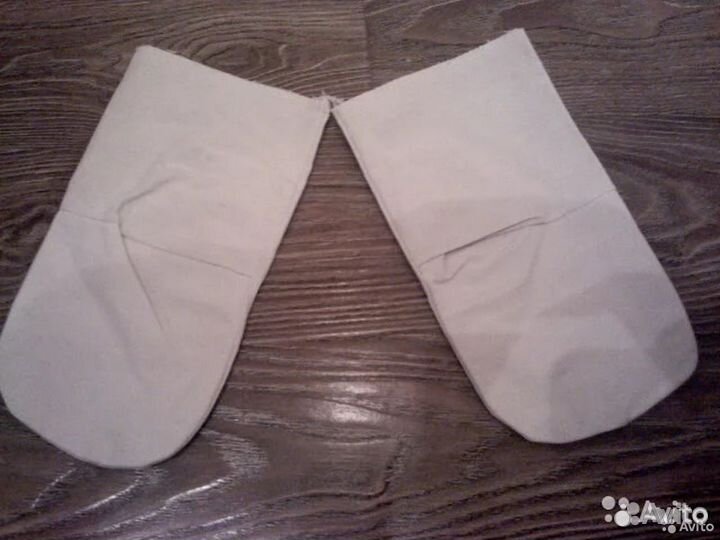 Вешалки и Голицы и Пояс elisabetta franchi Италия