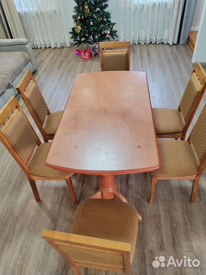 Кухонный стол и стулья бу