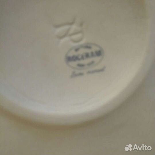 Фарфоровая статуэтка