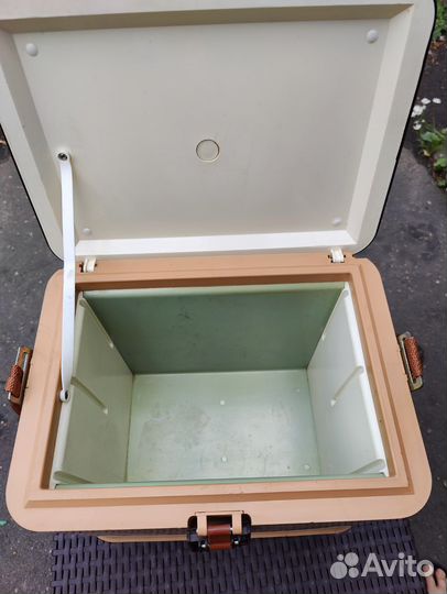 Автомобильный холодильник Coldstar 100