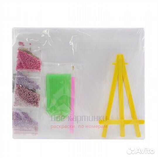 Алмазная мозаика 21x25 Полосатый кот среди желтых