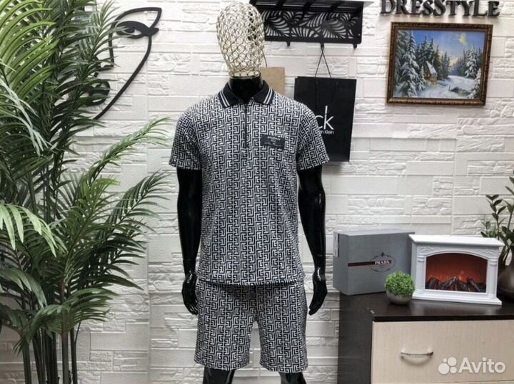 Летний костюм Balmain