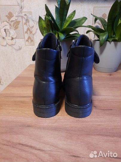 Ботинки женские 38