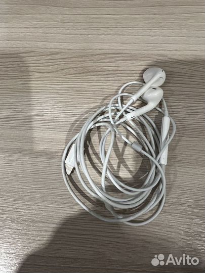 Наушники apple airpods