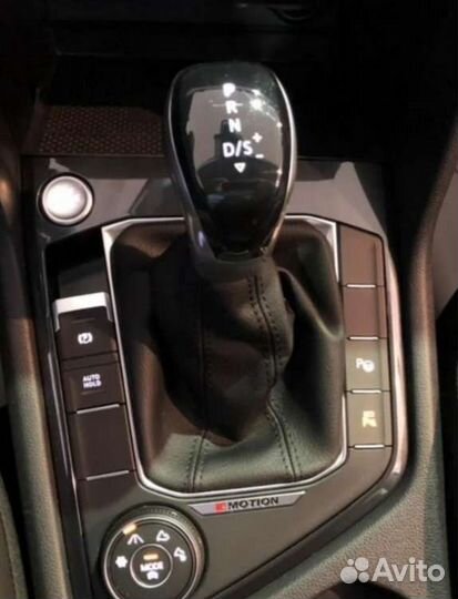 Ручка кпп с индикацией VW tiguan 2. Оригинал