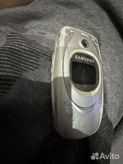 Samsung SGH-E600