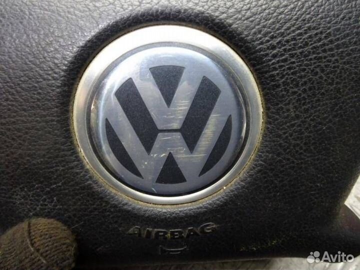 Блок управления подушками безопасности Volkswagen