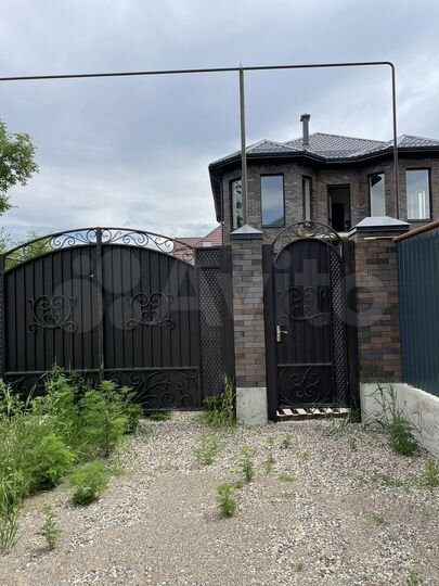 Дом 218 м² на участке 4,5 сот.