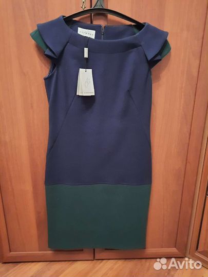 Вечернее платье 46 размера зеленое