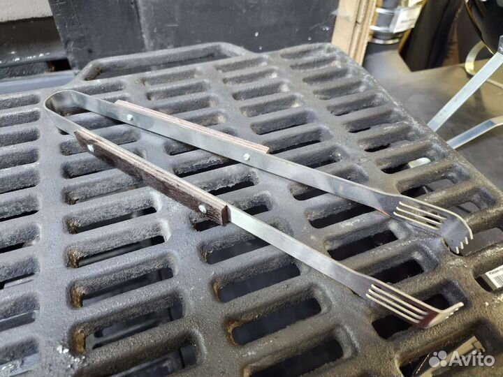 Щипцы для гриля с деревянной ручкой малые