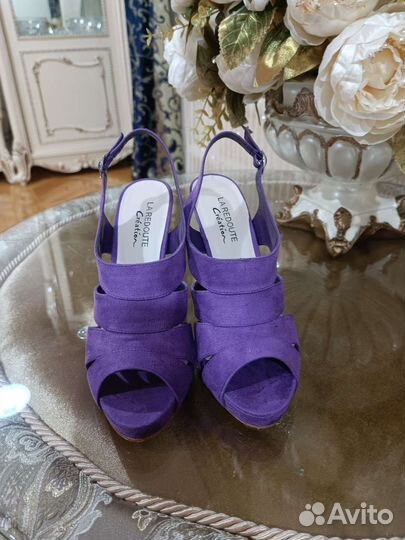 Босоножки женские 38 размер