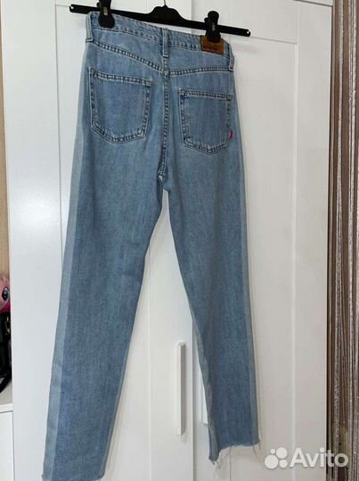 Джинсы