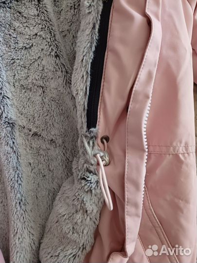 Пуховик на девочку 152