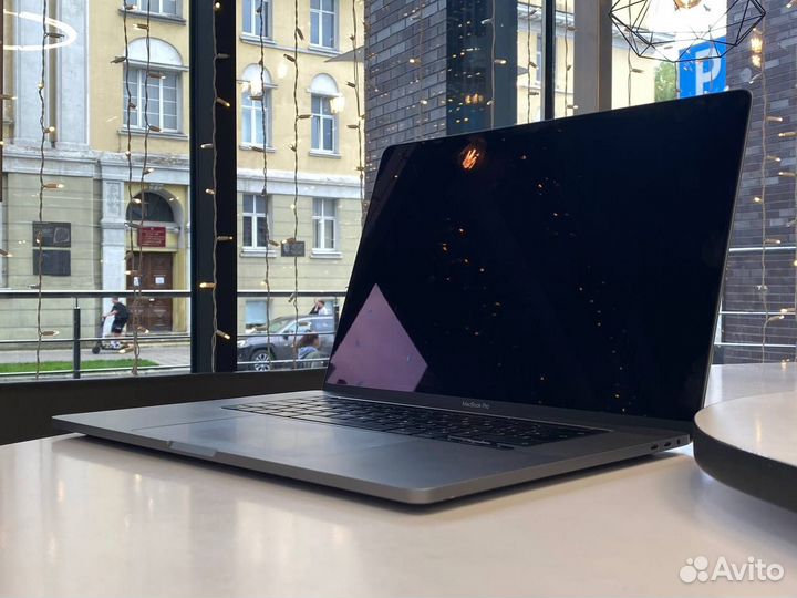 MacBook Pro 16 2019 (i9,16GB,1TB) Space Gray