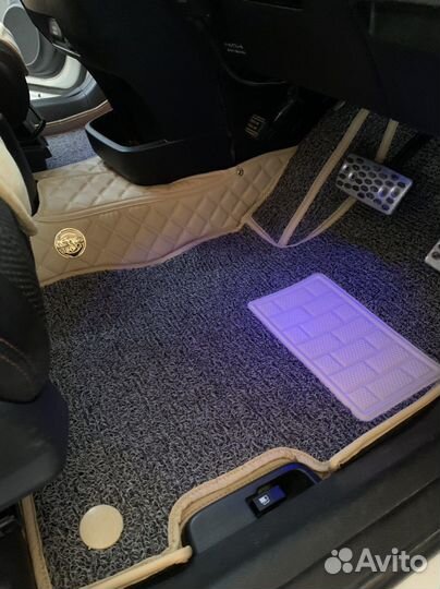 3D коврики в салон Cadillac XT6