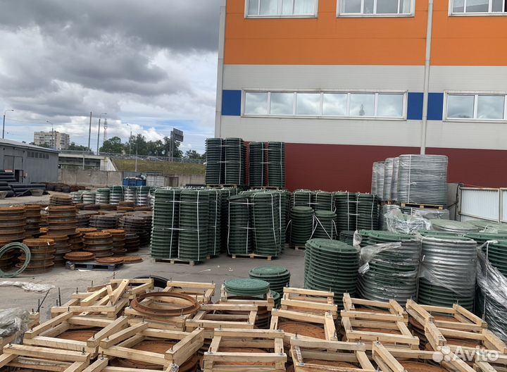 Люк чугунный тяжелый