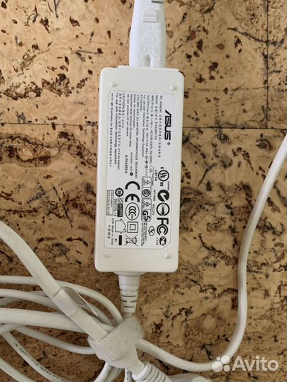 Нетбук asus EEE PC T101MT (сенсорный экран)