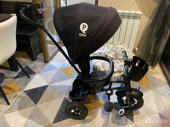 Трехколесный велосипед с родительской ручкой