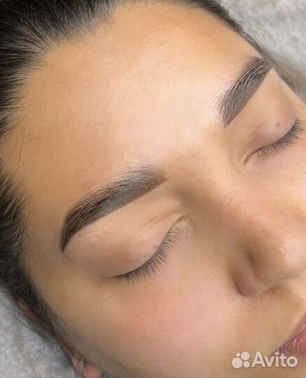 Модель на перманентный макияж