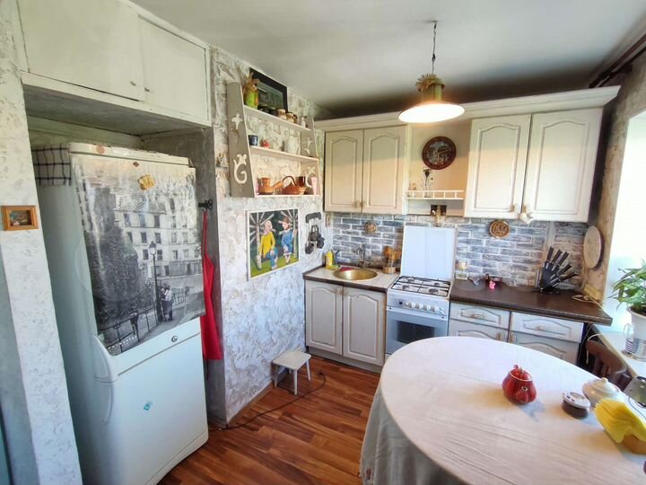 2-к. квартира, 42 м², 5/5 эт.