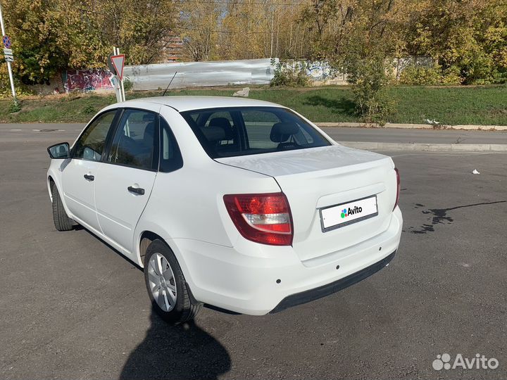 LADA Granta 1.6 МТ, 2019, 38 000 км