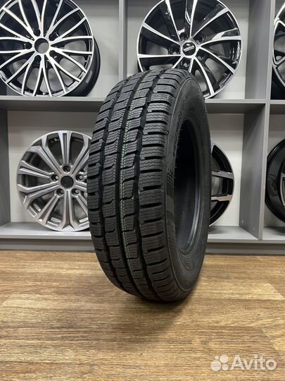 Kumho Winter PorTran CW51 205/65 R16C