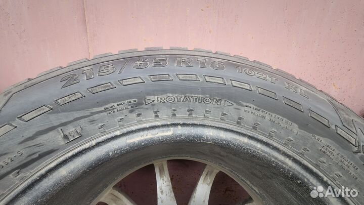 Nokian Tyres Hakkapeliitta 7 215/65 R16