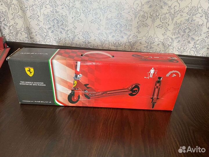 Детский самокат mesuca Ferrari FXK18