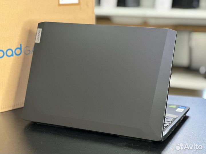 Ноутбук новый gtx 1650/i5-11300H/15.6 IPS