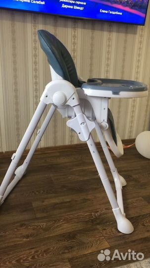Стульчик для кормления capella
