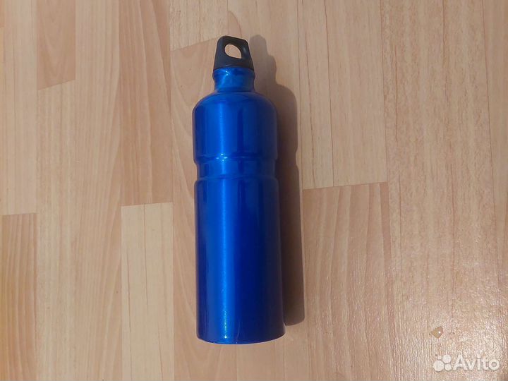 Бутылка для воды металлическая