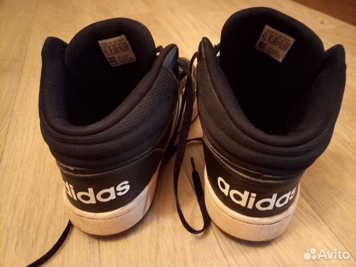Кроссовки adidas