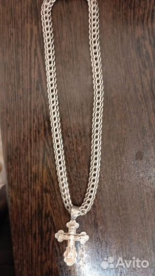 Крест с цепочкой
