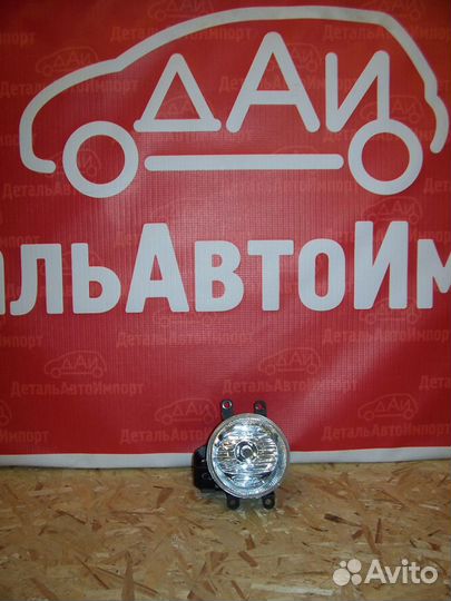 Противотуманная фара Toyota Corolla 2012-2015