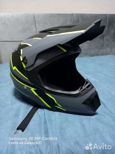 Шлем в комплекте