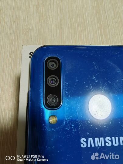 Samsung Galaxy A50, 4/64 ГБ