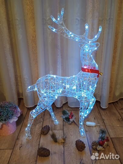 Олень и другие фигуры светодиодные с декором